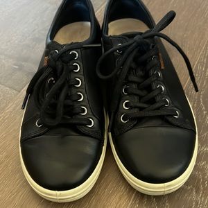 Ecco black soft 7 leather sneaker
